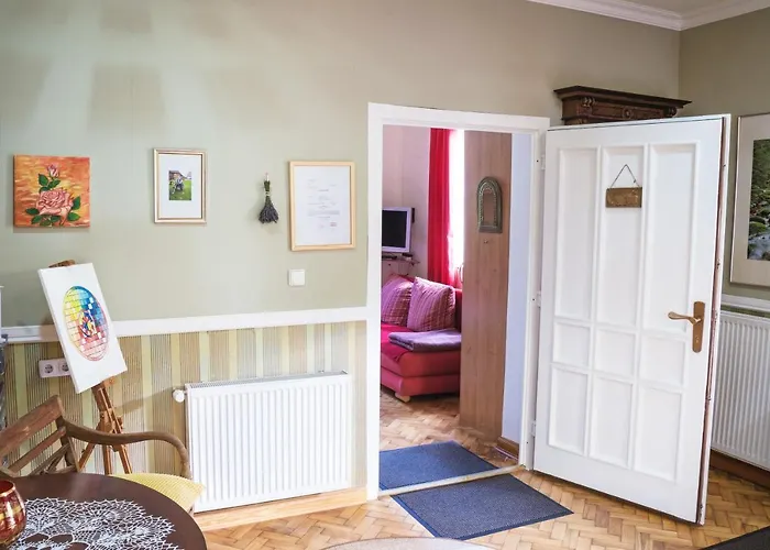 - Alojamento de Acomodação e Pequeno-almoço 3*